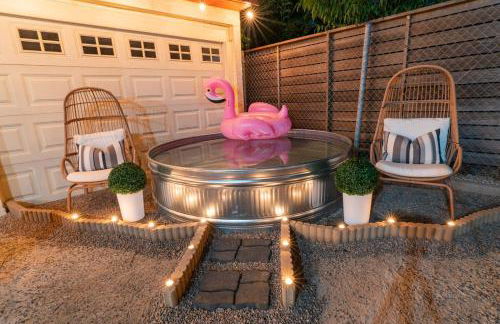 LA Karaoke Fire Pit Ping-Pong Cowboy Pool - Foto 4