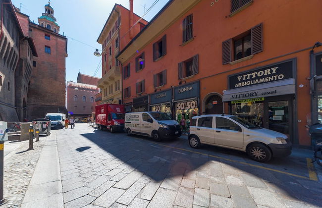 Piazza Maggiore Duplex Apartment - Photo 15