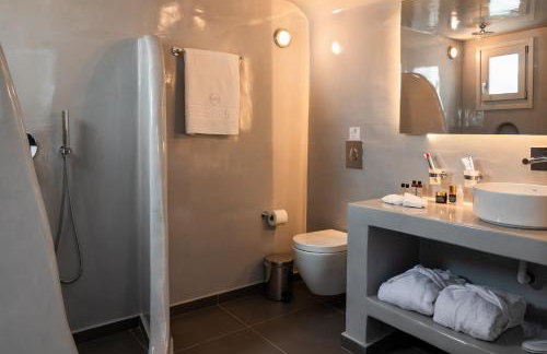 G & W Suites - Photo 44