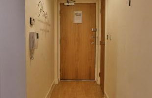 iSTAY APARTMENTS at VIZION - Fully Equipped Modern Serviced Apartments with Balconies, Superfast Broadband, Free Allocated Parking Space, 24h Security, Rooftop Gardens, Located in Central MK - Photo 46