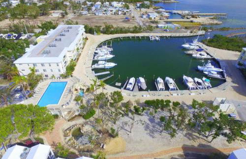 LIC Mgr - LUXURIOUS 2 BED 3 BATH PENTHOUSE SUITE - PANORAMIC OCEAN VIEWS! INDOOR PICKLEBALL - SPEAKEASY! - Foto 55