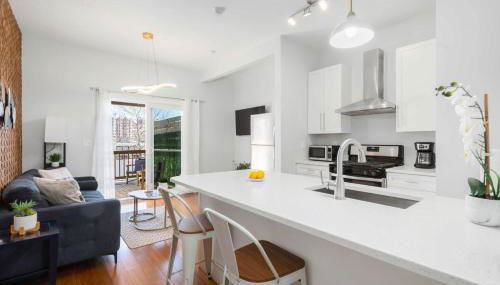 Jennifer's Chic 2nd Floor Apt Private Deck w Views - Foto 3