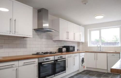 City breaks Corby Double ensuites with tv - Photo 33