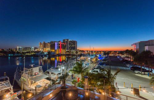 NEW 2bed2bath condo - CLEARWATER BEACH - FREE Wi-Fi and Parking - Foto 39