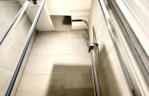 Bright Modern, Private Apartment,15 Mins To Central London - Photo 18