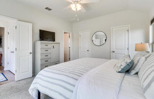 Pool Access and Private Yard Family Home in Kyle! - Foto 17