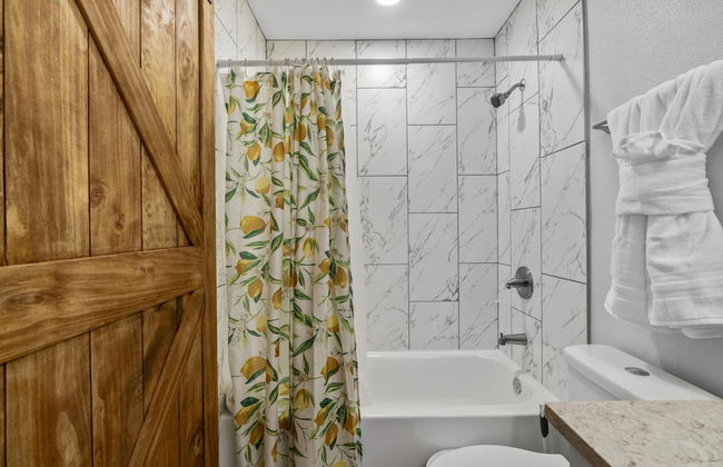 Stylish Studio Downtown Evonify - Foto 14