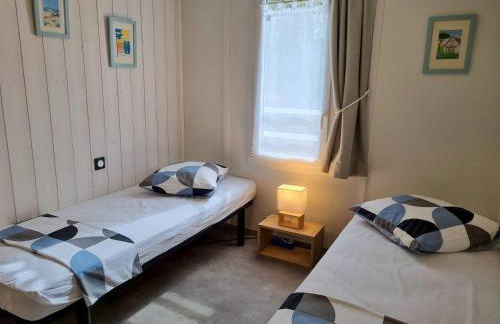 Chalet 19 Cosy bord de Lac, dans domaine avec piscine couverte accueil 4 voyageurs LOUMAELOU - Foto 10