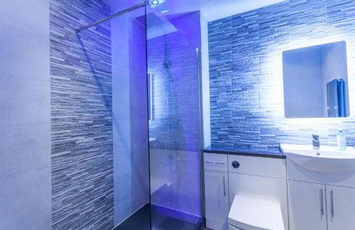 CITY CENTRE APARTMENT with Free Secure Underground Parking - Foto 52