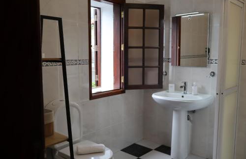 Charming Retreat Machico - 5 min Praia & Centro B - Foto 46