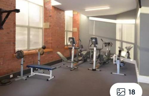 PENTHOUSE APARTMENT - FREE GARAGED Parking - BALCONY - GYM - Foto 2
