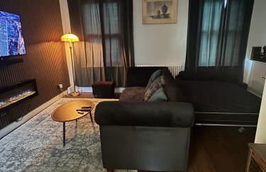 Timeless Spacious 1bedroom Duplex apartment with balcony in Shoreditch - Photo 7