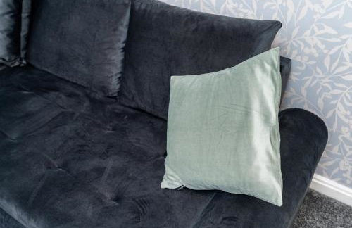 Cozy 2 Bed Apartment - Unlimited Wi-Fi - Free Parking - Sleeps 6 - By Old Trafford - Foto 33