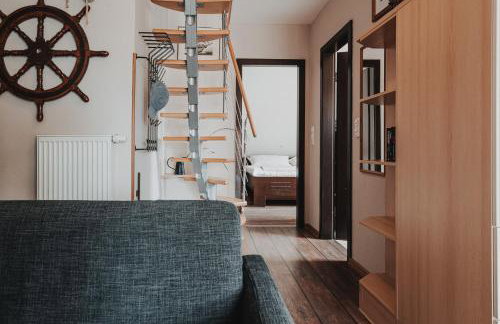 Skippers Inn - Photo 8