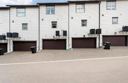 Waverly by Avantstay Nashville-inspired Townhome w/ Luxury Kitchen, Pool Table - Foto 85