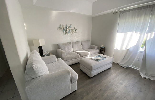 Waterfront Paradise on half an acre - Foto 12