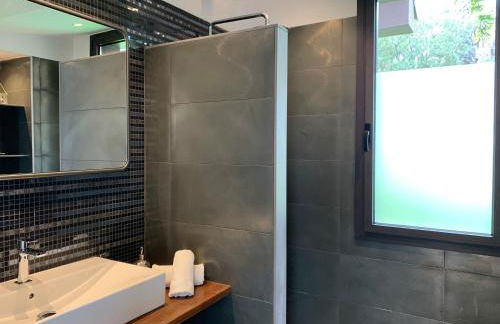 Sitges Spaces Sea View Villa- 6 Bedrooms, 5 bathrooms, 2 private pools, Near center - Foto 35