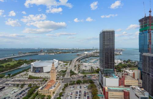 Downtown Condo with Den and Pool Access - Foto 66