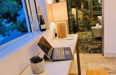 Christine Studios - Photo 19