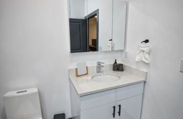 Great Location-20 Mins to NYC-Free Indoor Parking - Foto 14