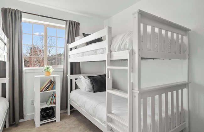 Hot-tub, 30 min From Mt. Bachelor - Photo 3