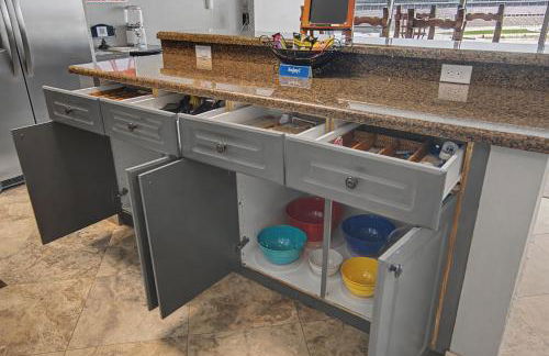 Shop and Dine Fort Worth Condo with Racetrack Views! - Photo 19