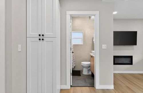 West Seattle Home King Bed and AC - Foto 9