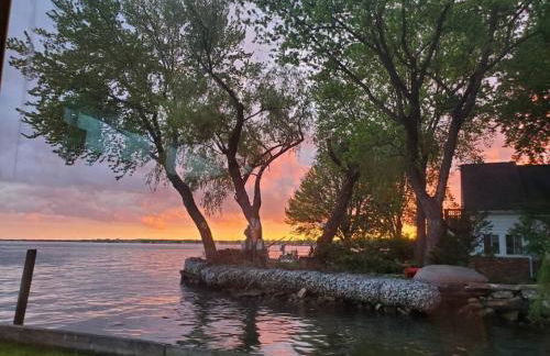 Enjoy Our Lakefront Paradise - Foto 48