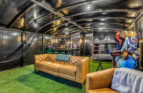 Underground Bunker - Photo 11