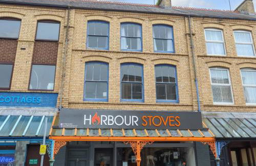 Harbourside Apartment - Photo 4