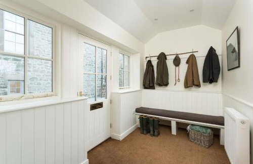 Hollins Farmhouse - Photo 30