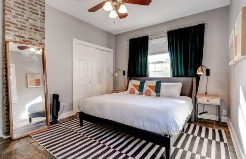 Uptown 3BR w Fenced Yard Near Magazine - Photo 15