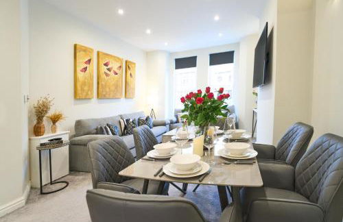 Lethbridge Villa 49 3-bedroom Apartment with private HOT TUB,Fibre WiFi, free parking, sleeps 6 - Foto 25