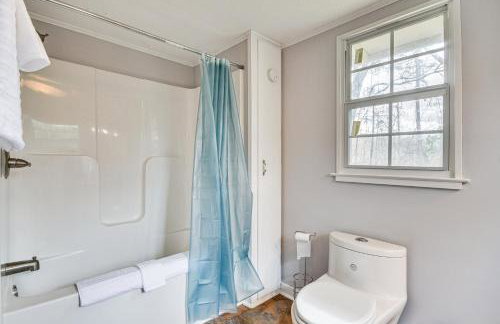 3 Mi to Stone Creek! 2-Acre Family Tallassee Gem - Foto 12