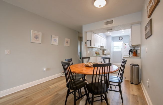 Bayview Beach Condo - Foto 18