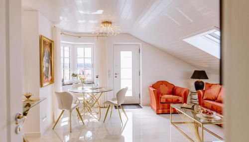 Ferienwohnung König Ludwig - Modernes Design-Apartment für Paare und Genießer am Starnberger See by LIVARIA - Foto 3