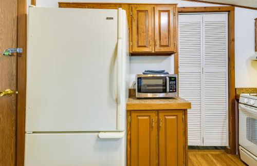 Charming Watkins Glen Home with Deck and Yard! - Foto 9