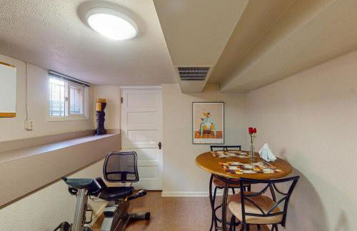 Elati Guesthouse Walkable Home in Arts District - Foto 8