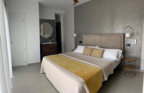 La LIPA SUITES con piscina privada - Foto 13