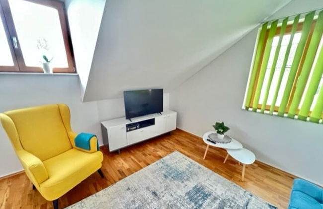 Apartment in a Charming Area - Foto 17