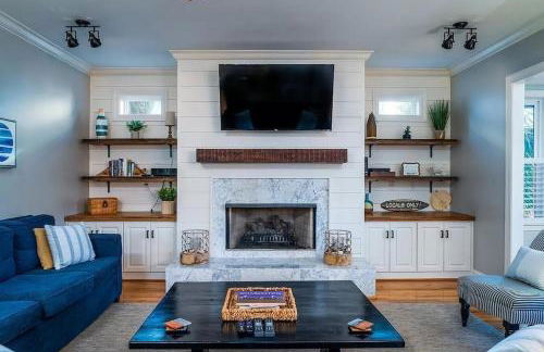 Backyard Oasis- Steps 2 Beach, Private Pool & Bar, Sleeps 16, 7 Bedrooms 5 and a half bathrooms "The Lucky Penny" - Foto 26