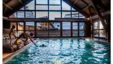 Petit Chalet 5 pers piscine sauna 2 chambres - Photo 4