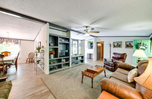 Quiet Horseshoe Hill House By Lake Barkley! - Photo 5