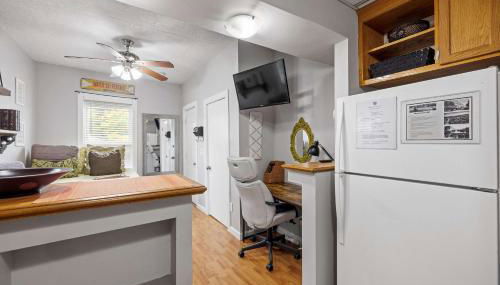 Bright & Chic 1st Flr Studio - Short-Midterm Stays - Foto 5