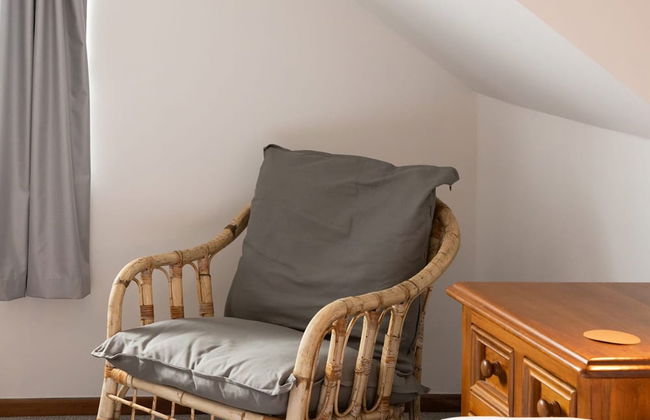 Stunning Beachfront Apt w Balcony Sea Views - Foto 20