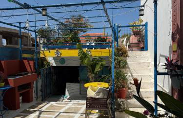 2-Bedroom Blue & White House with Garden and Beach - Foto 5