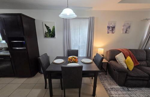 Cozy Apartment Near University Dr - Foto 12