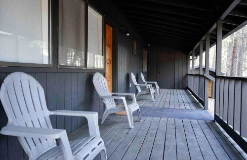 Modern Lakeside Family Fun Cabin - Foto 13