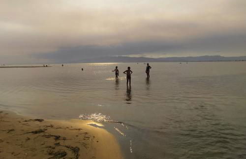 1ª linea reformado y perfecta ubicacion frente al puerto deportivo - Foto 23