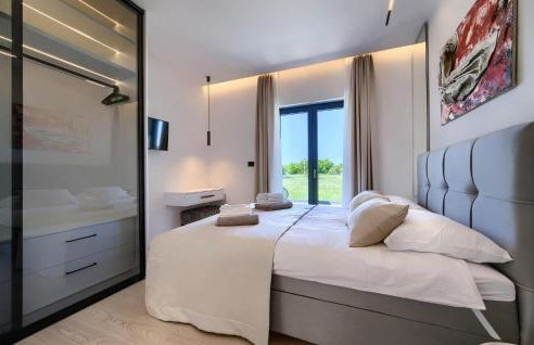 3 Bedroom Cozy Home In Nedescina - Foto 47